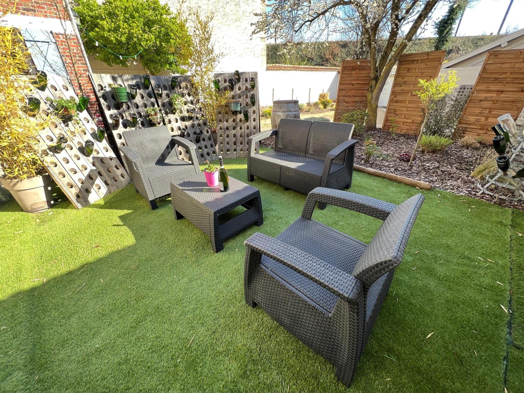 Secret Garden Lägenhet Ay-Champagne Exteriör bild